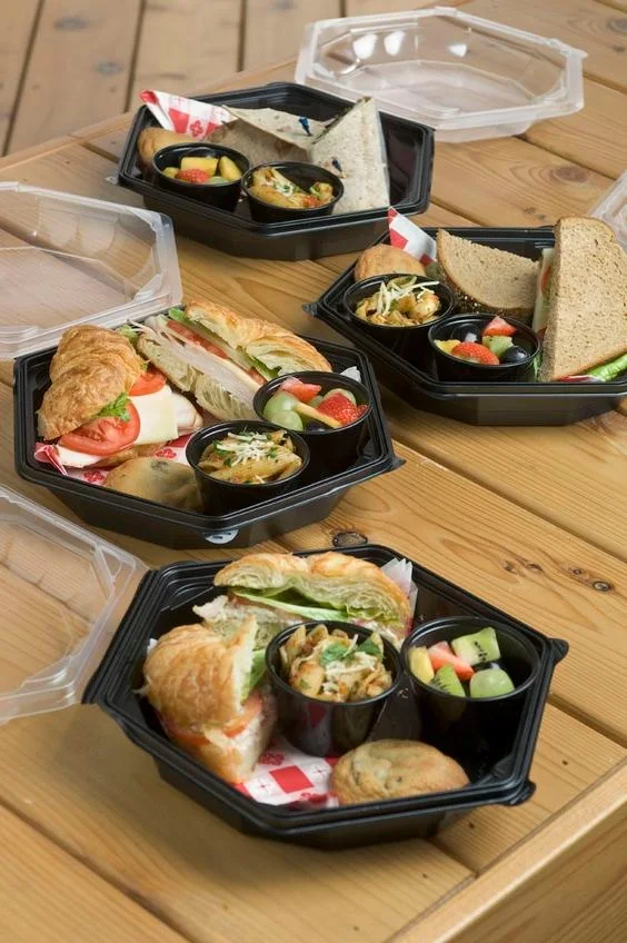 Individual prepared meal boxes — Traiteur Brazeau